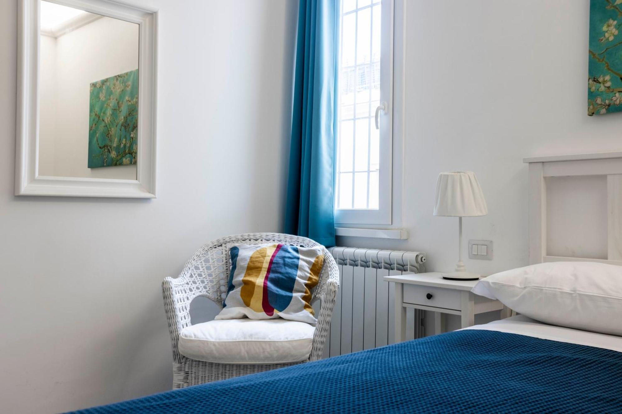 Merulana Deluxe Apartment Рим Экстерьер фото
