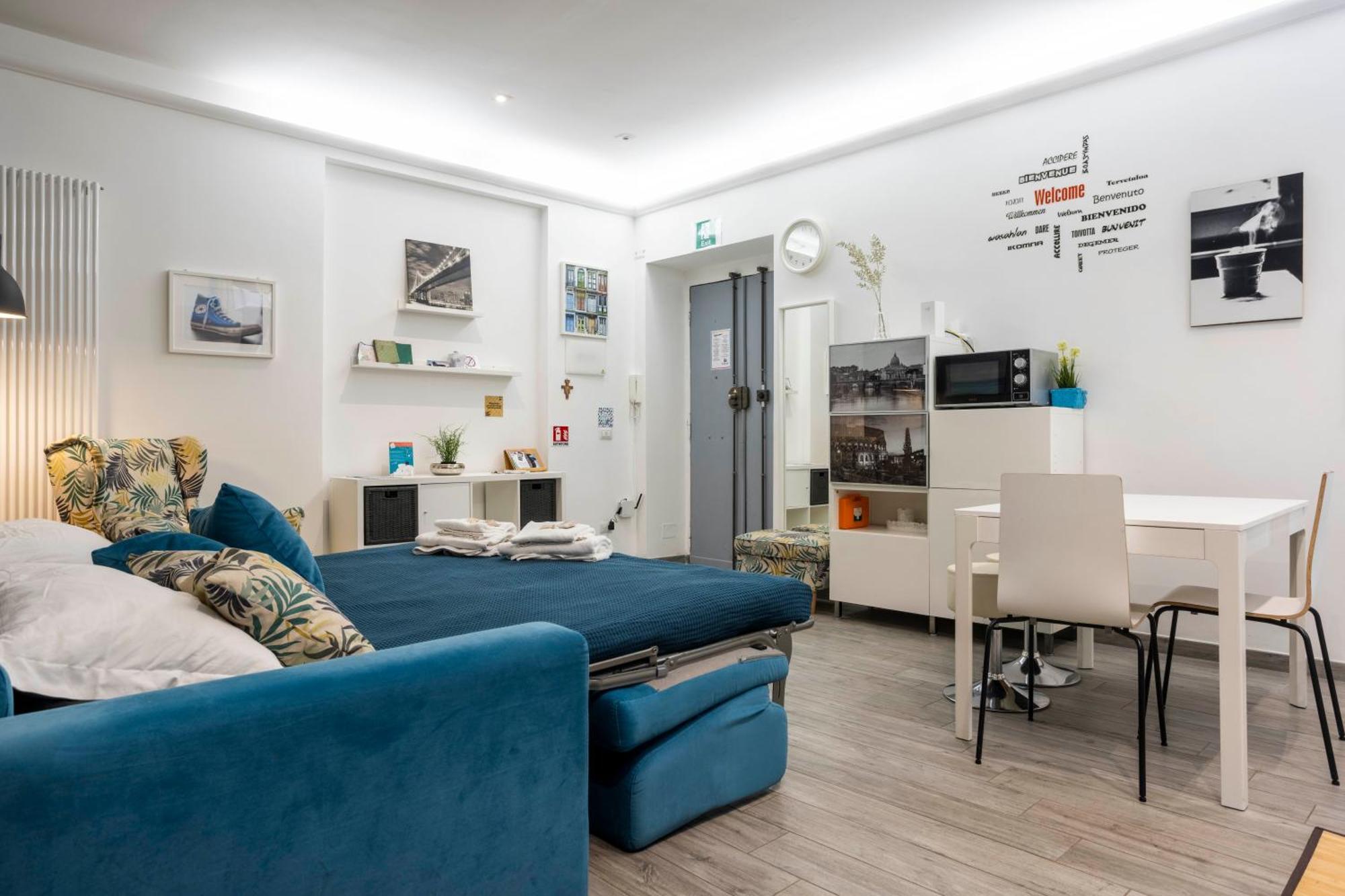 Merulana Deluxe Apartment Рим Экстерьер фото