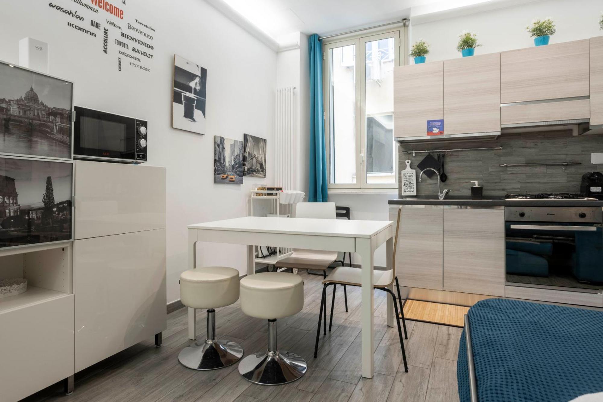 Merulana Deluxe Apartment Рим Экстерьер фото
