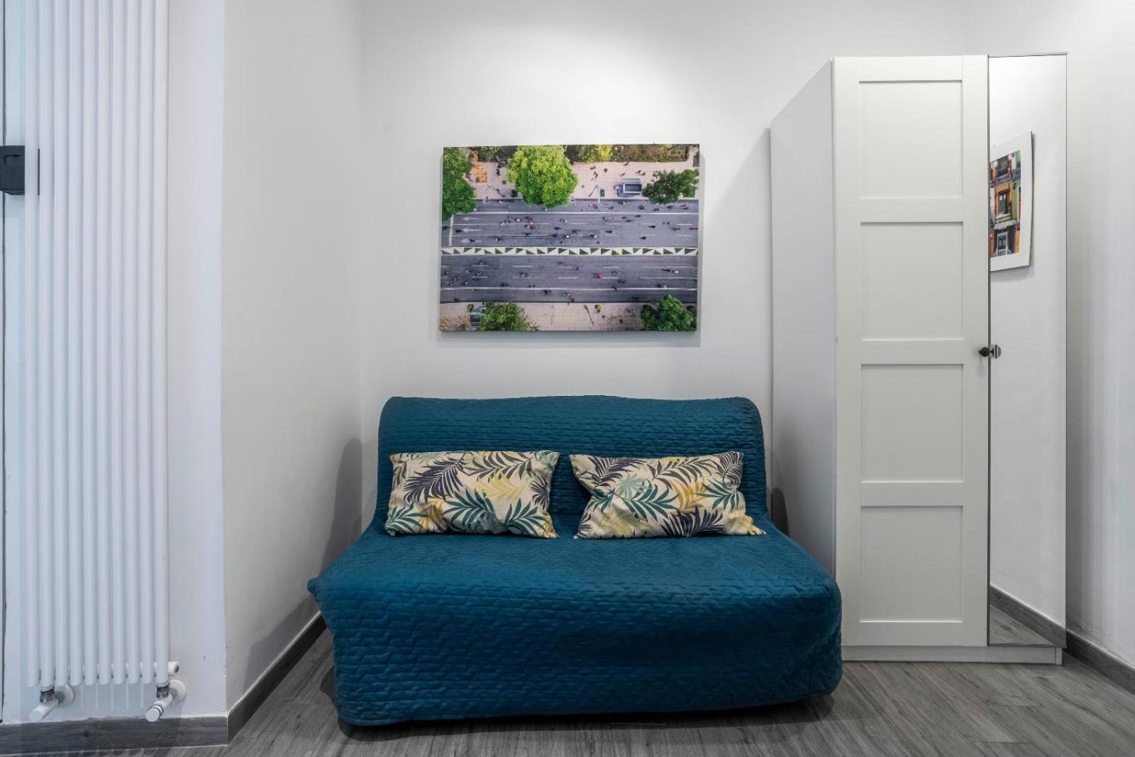 Merulana Deluxe Apartment Рим Экстерьер фото