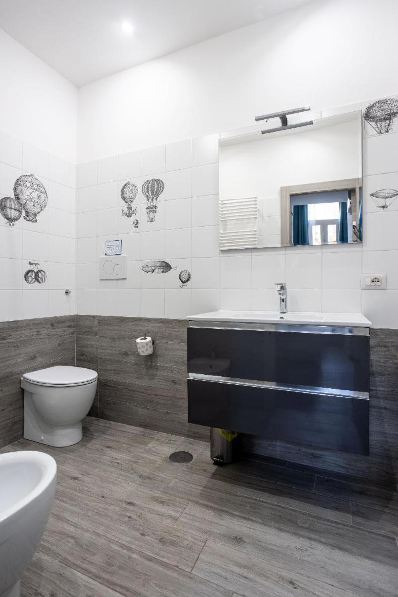 Merulana Deluxe Apartment Рим Экстерьер фото